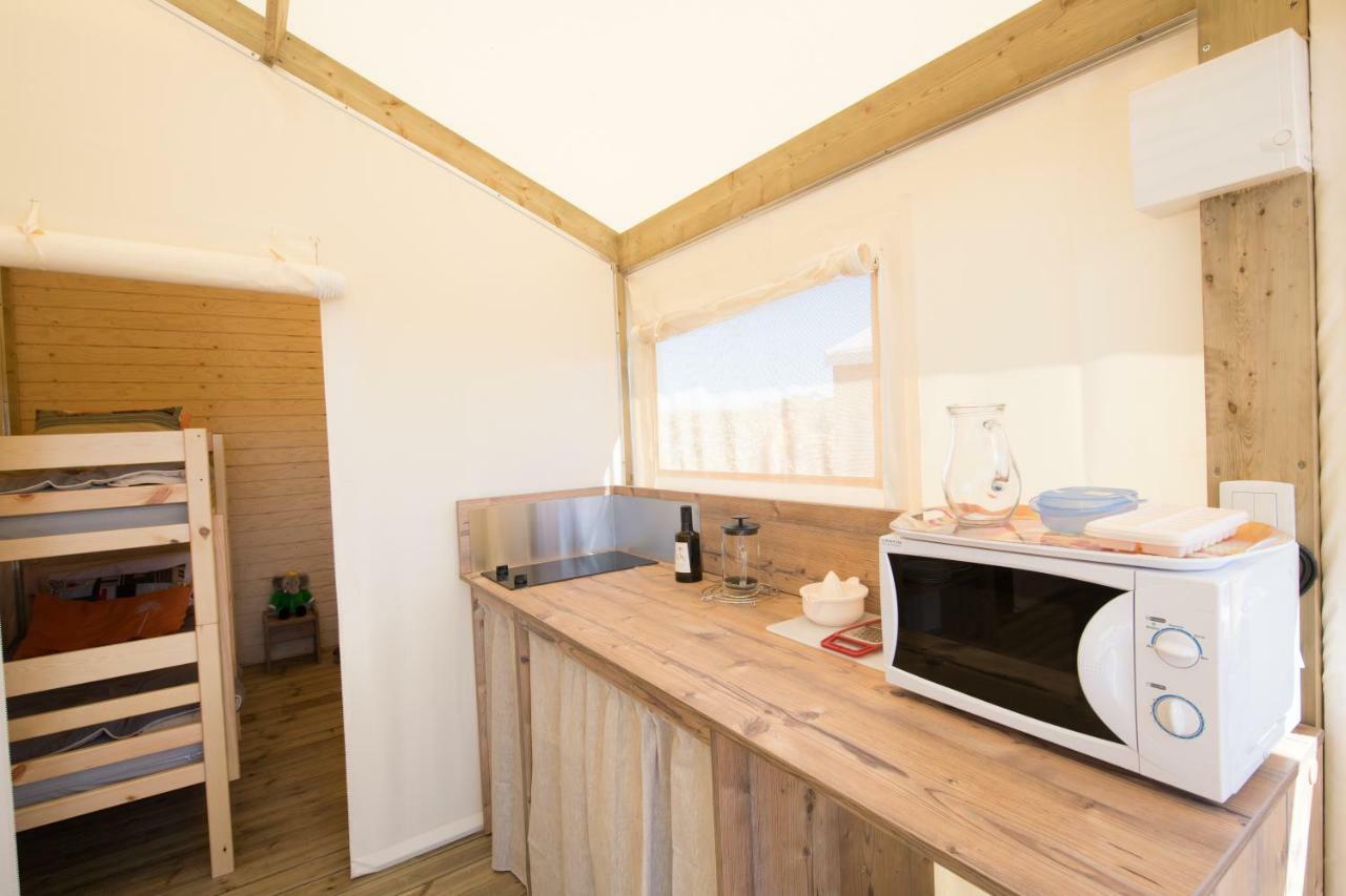 Camping Les Grenettes Sainte-Marie-de-Ré Exteriör bild